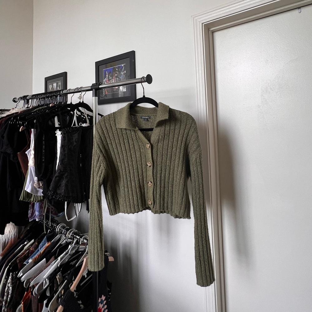 Cozy Knit Collared Button Down Cropped Cardigan - Marsh Green